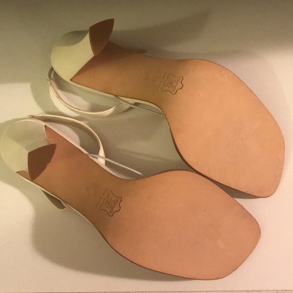 Couture Vera Wang heels - Picture 5 of 8